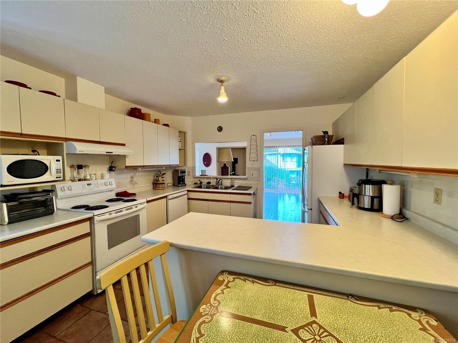 3-130 Corbett Rd, Salt Spring, BC