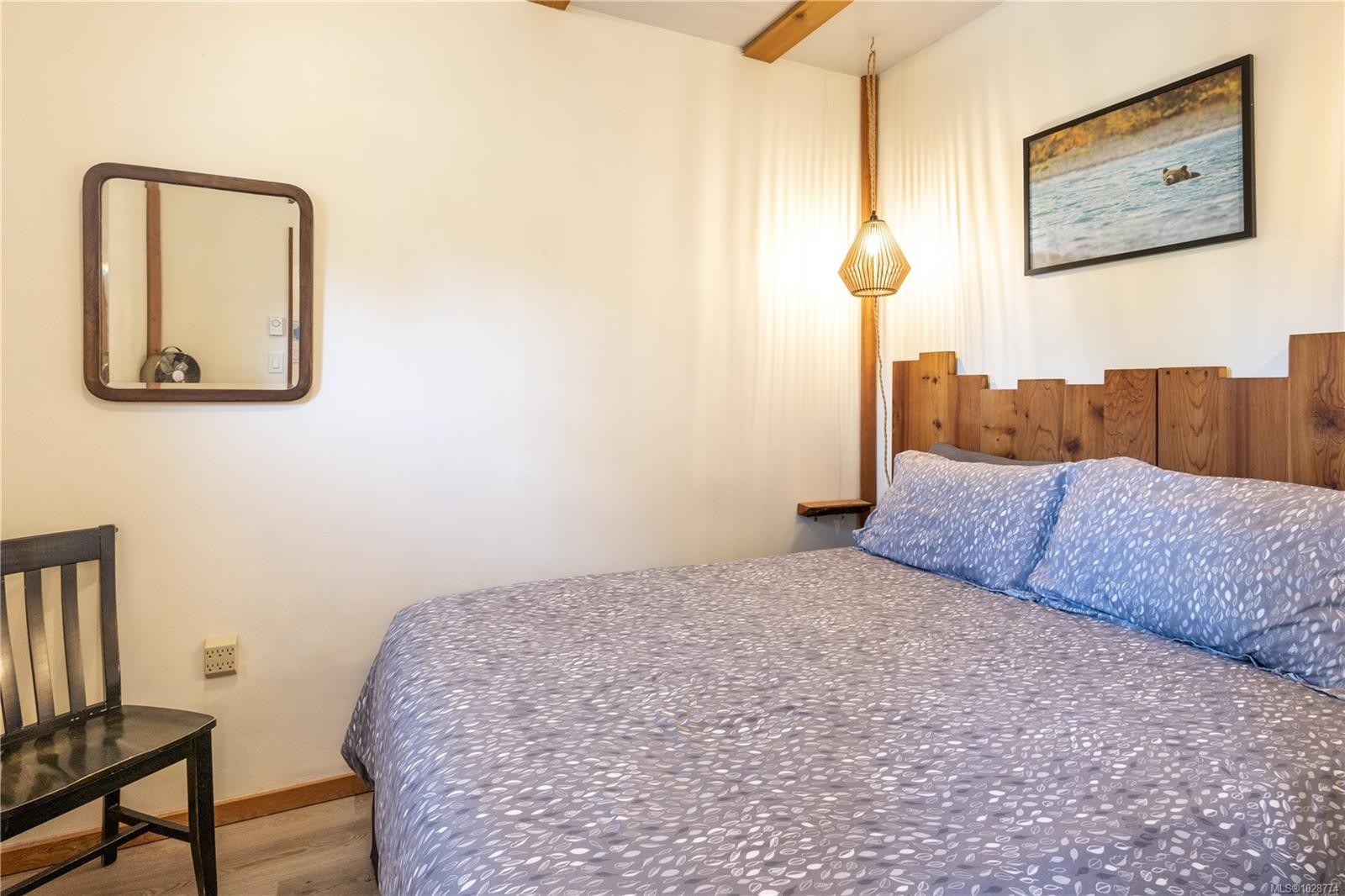 #3-1002 Peninsula Rd, Ucluelet, BC - Indoor Photo Showing Bedroom