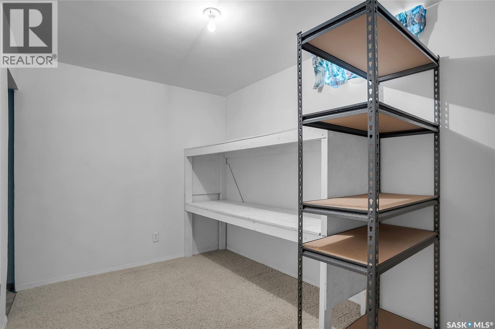 1410 Argyle Avenue, Saskatoon, SK - Indoor