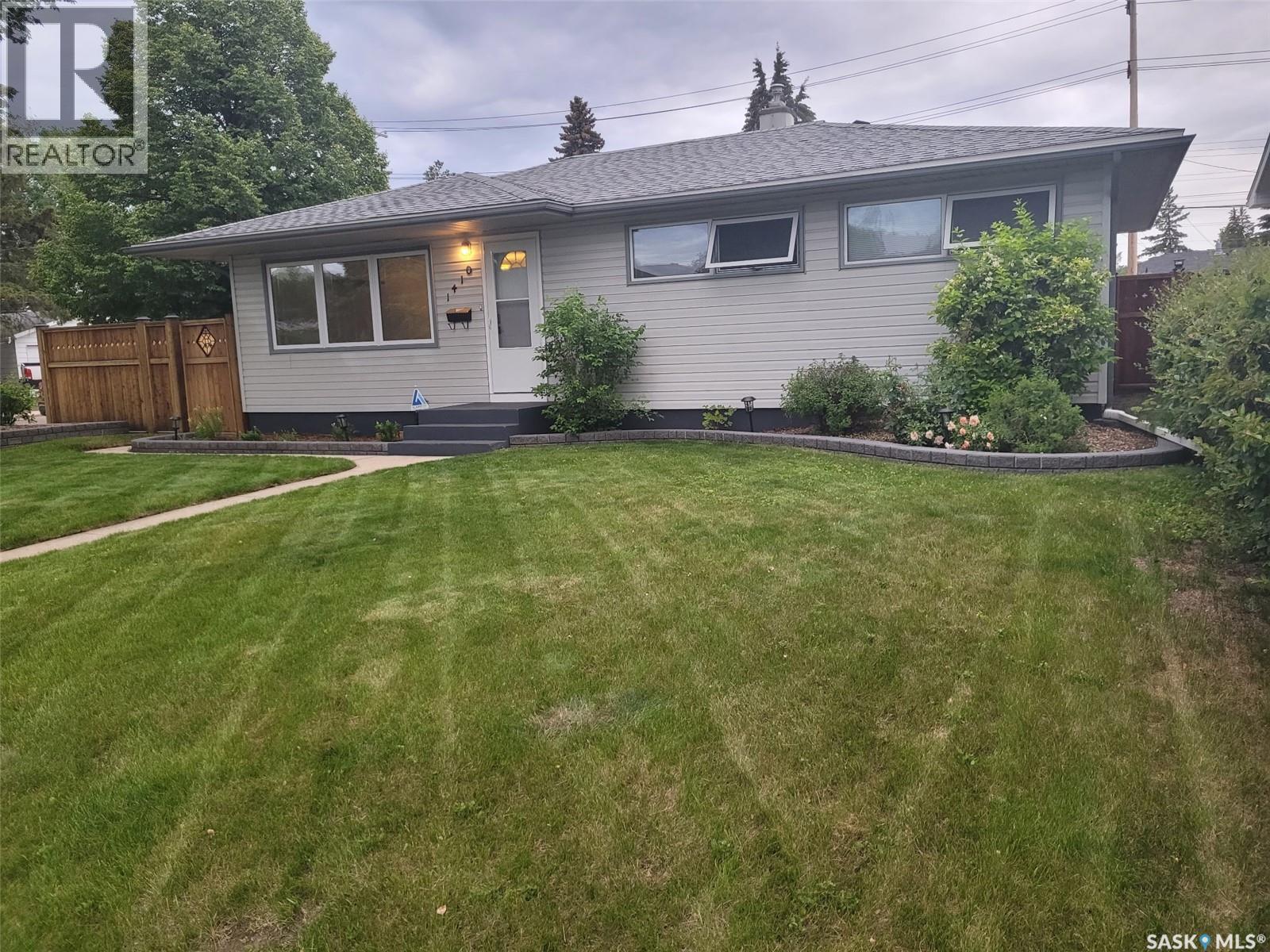 1410 Argyle Avenue, Saskatoon, SK - Outdoor