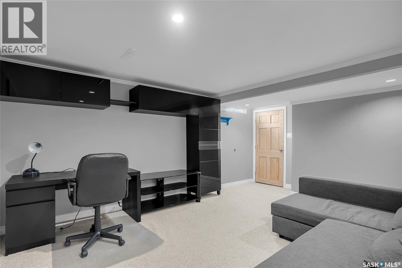 1410 Argyle Avenue, Saskatoon, SK - Indoor