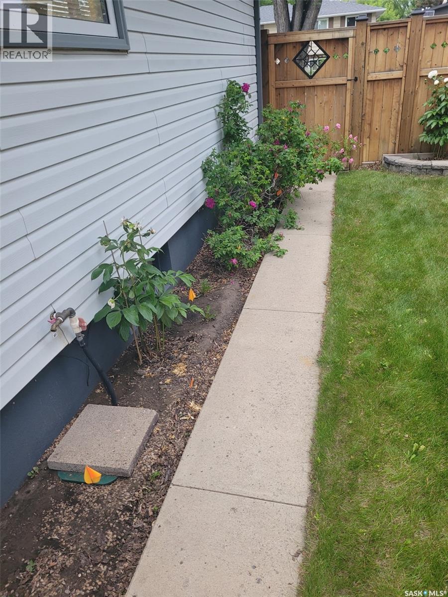 1410 Argyle Avenue, Saskatoon, SK - Outdoor