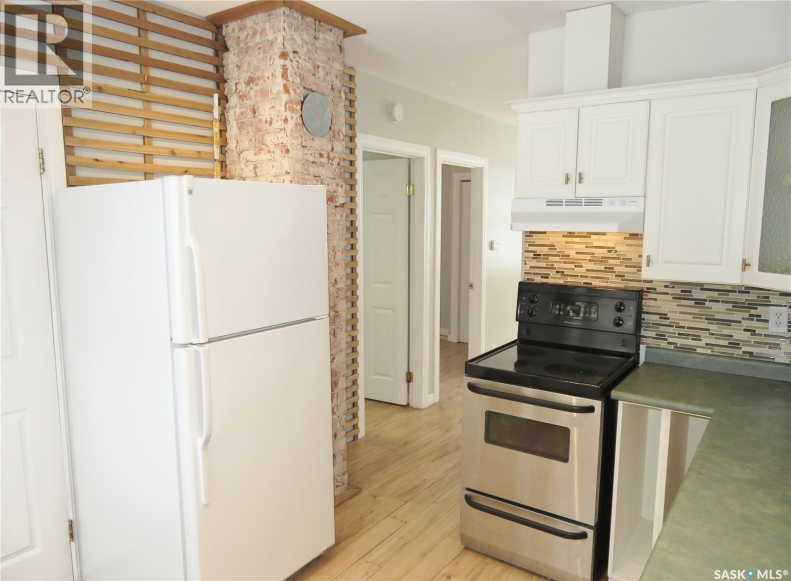 1921 Coy Avenue, Saskatoon, SK - Indoor Photo Showing Kitchen