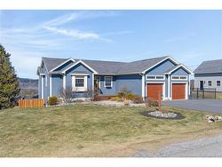 19 Pioneer AVE Quispamsis, NB E2G 0B1