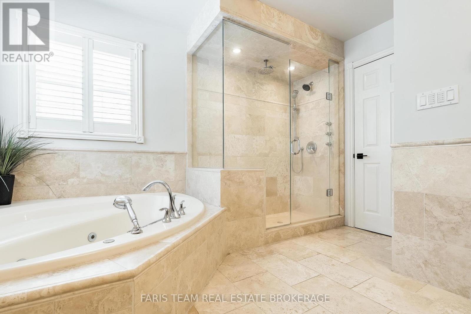 5 Bailey Crescent, Tiny, ON - Indoor Photo Showing Bathroom