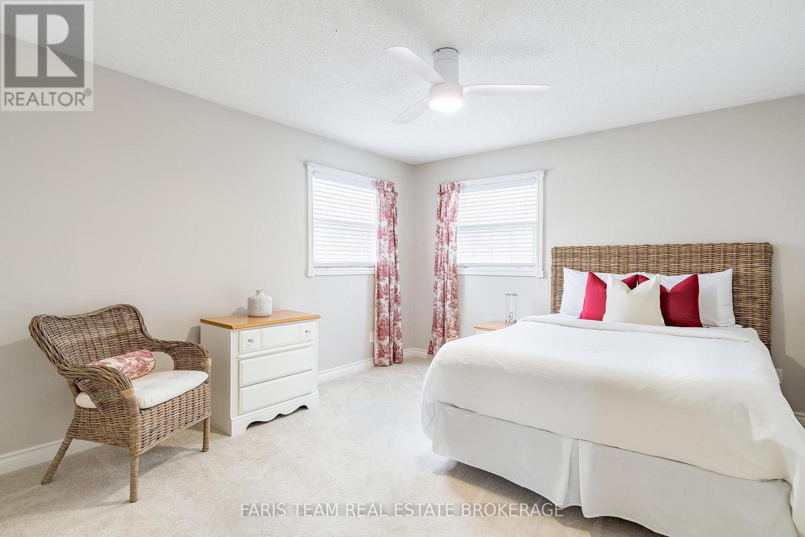 5 Bailey Crescent, Tiny, ON - Indoor Photo Showing Bedroom