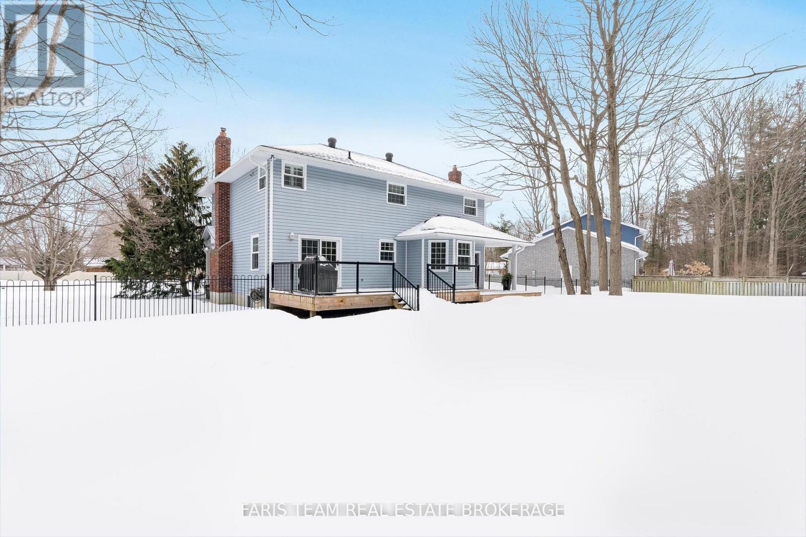 5 Bailey Crescent, Tiny, ON -