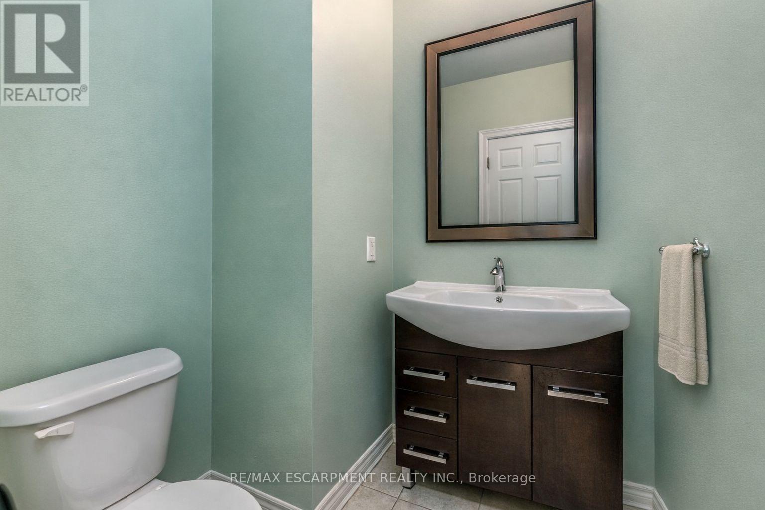 1203 Lorne Park Road, Mississauga, ON - Indoor Photo Showing Bathroom