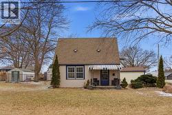 112 DUNDAS Street W Paris, ON N3L 1G9