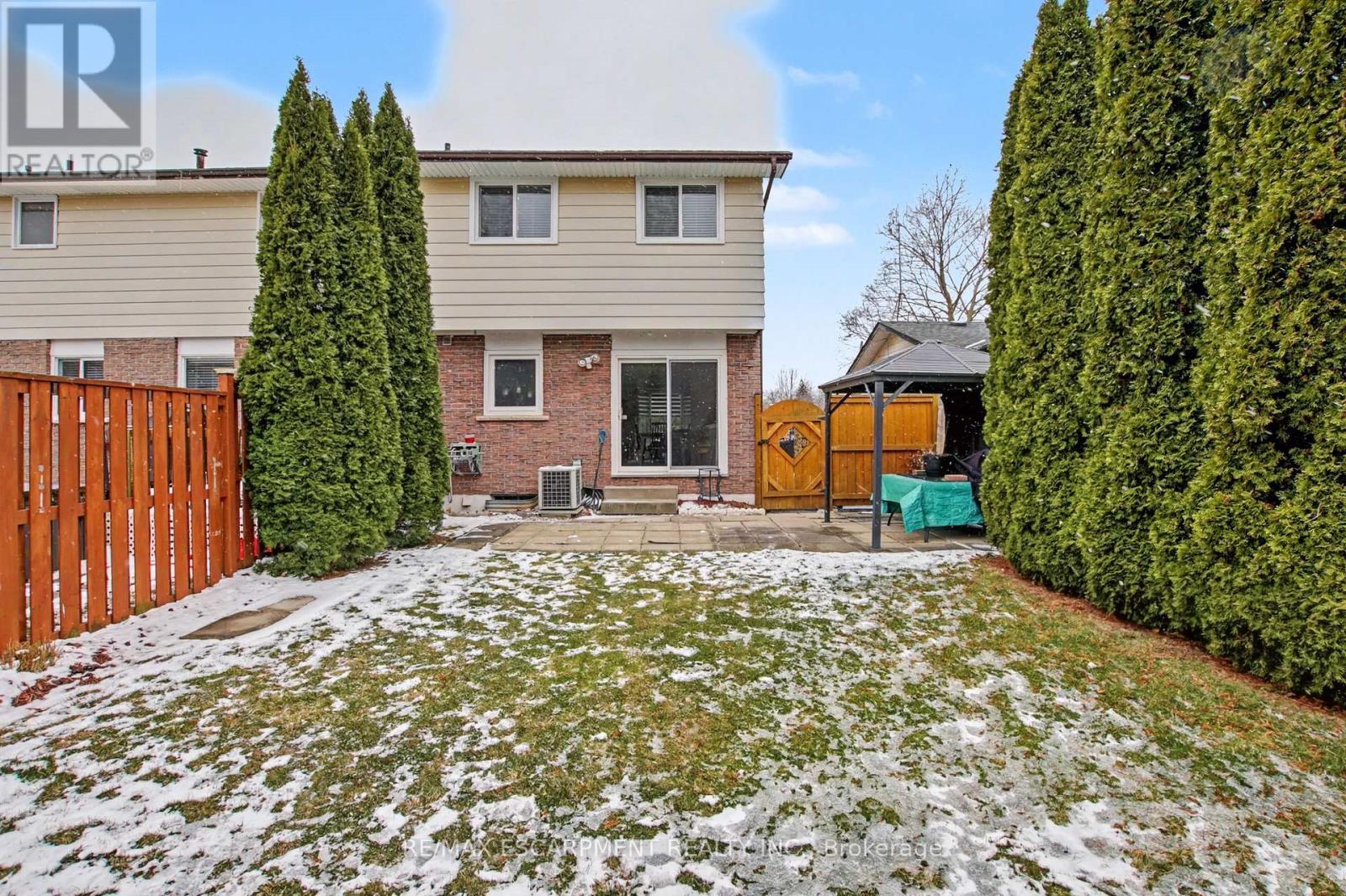 21 Greystone Crescent, St. Catharines, ON - Outdoor