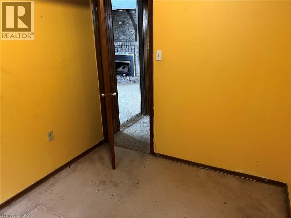 Lower lvl - 185 Lavina Crescent, Hamilton, ON - Indoor Photo Showing Other Room
