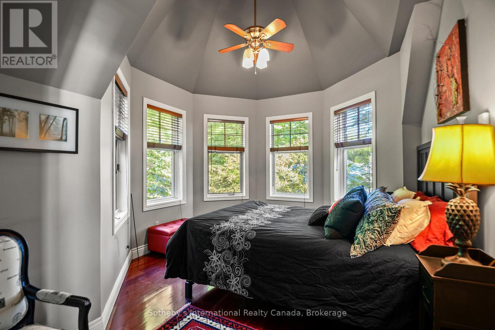 190 Melissa Lane, Tiny, ON - Indoor Photo Showing Bedroom