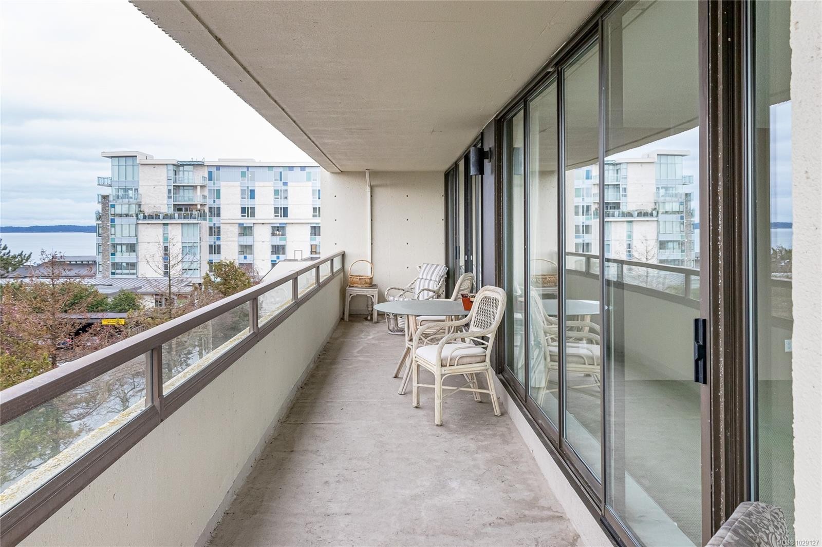 301-9805 Second St, Sidney, BC - Photo Showing Other Room