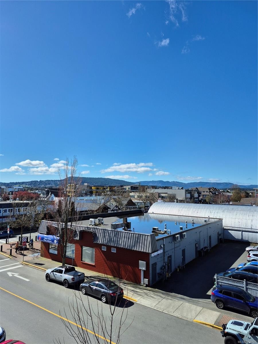 301-9805 Second St, Sidney, BC - Outdoor With View