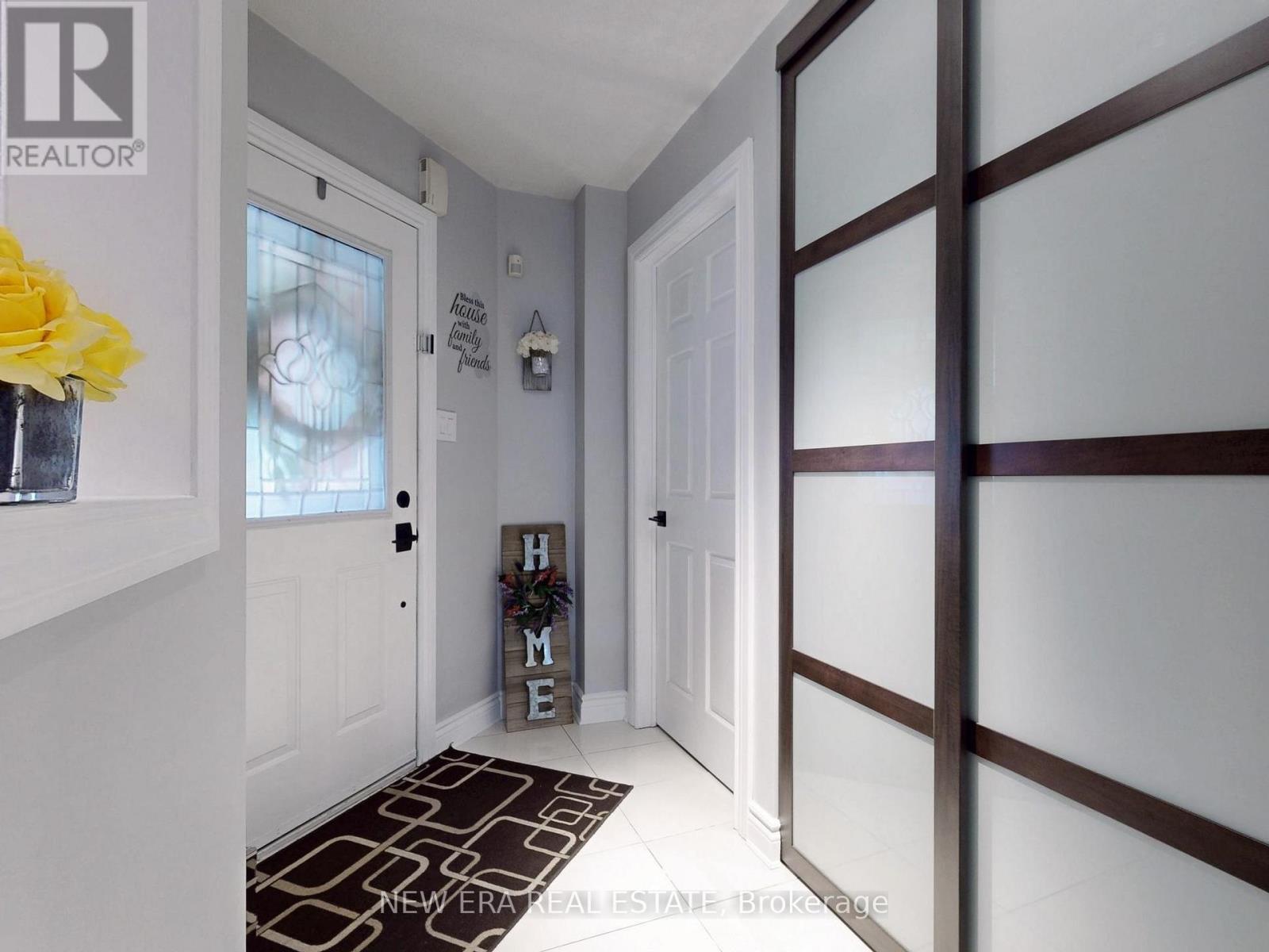 5380 Floral Hill Crescent, Mississauga, ON - Indoor Photo Showing Other Room
