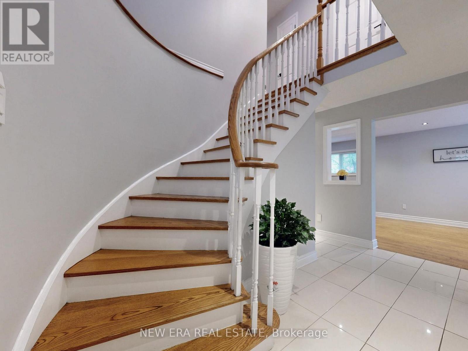 5380 Floral Hill Crescent, Mississauga, ON - Indoor Photo Showing Other Room