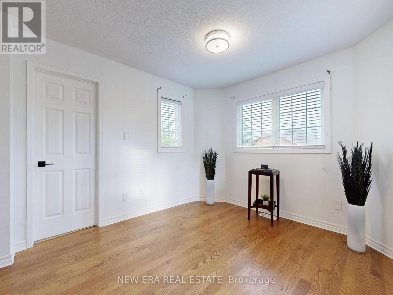 5380 Floral Hill Crescent, Mississauga, ON - Indoor