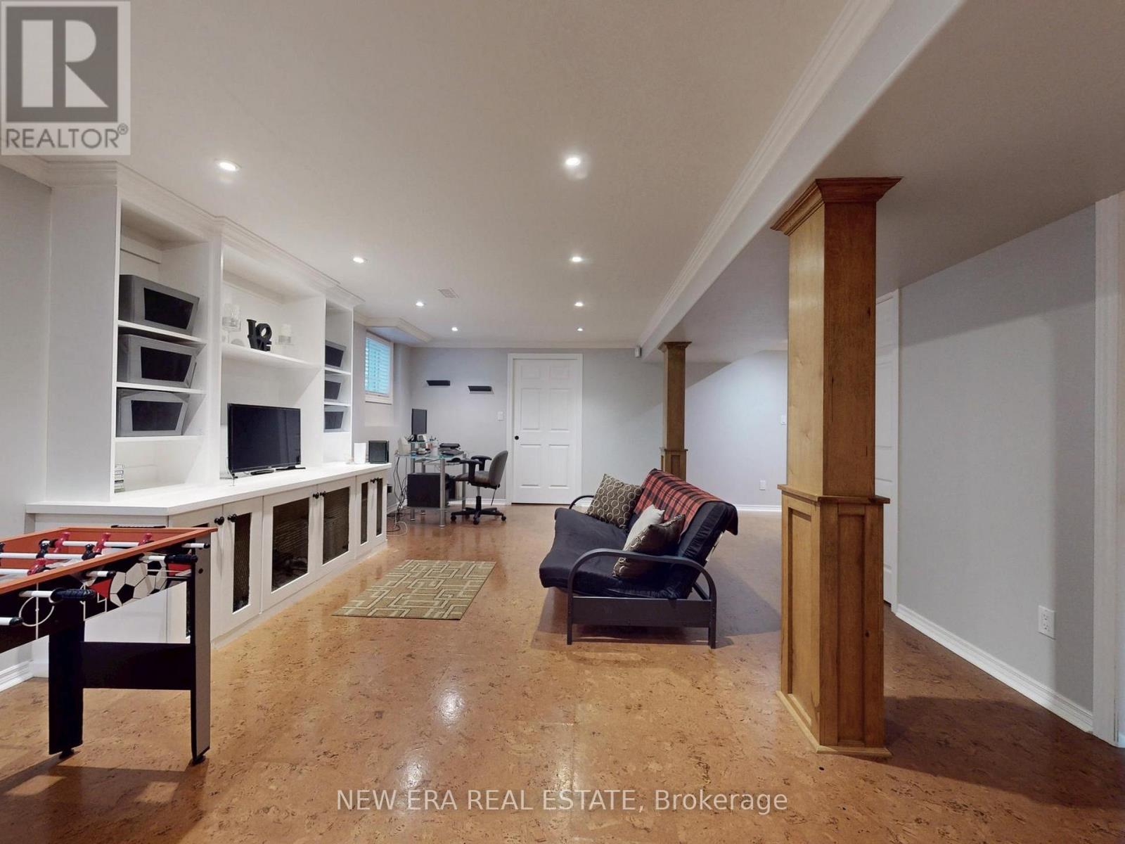 5380 Floral Hill Crescent, Mississauga, ON - Indoor Photo Showing Other Room