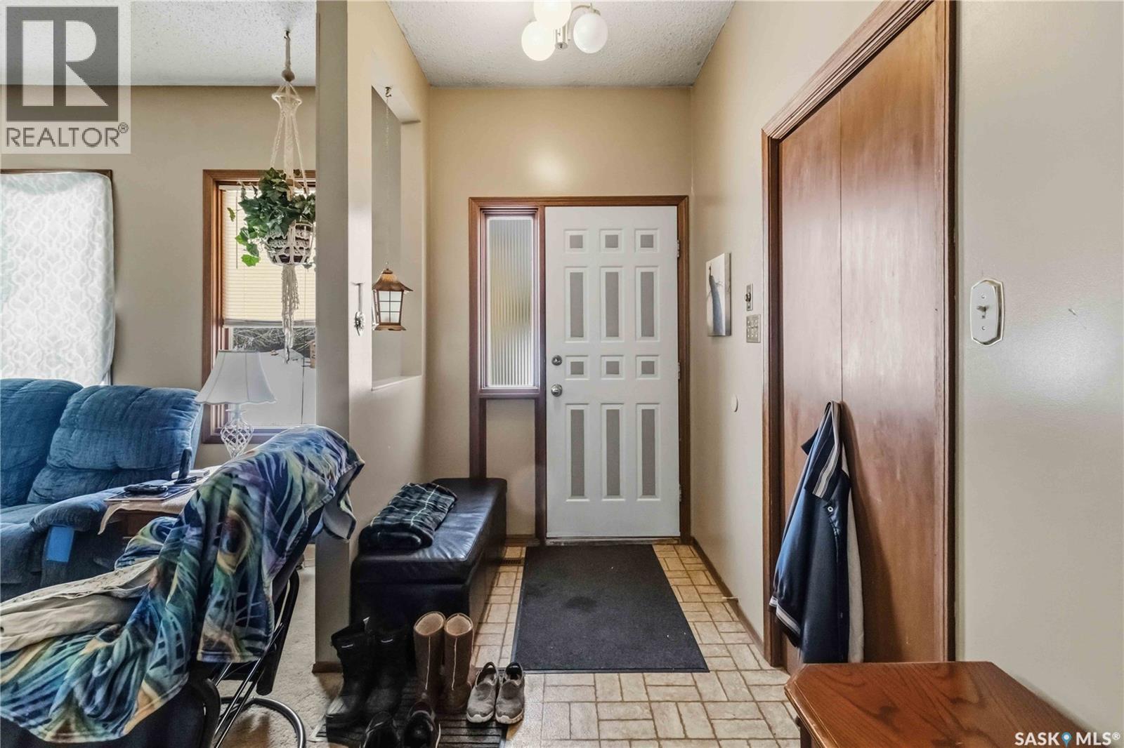 202 Verbeke Crescent, Saskatoon, SK - Indoor Photo Showing Other Room