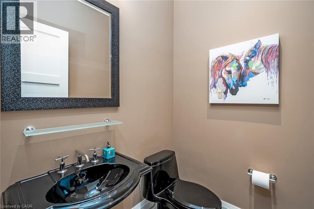 253 Rossmore Boulevard, Burlington, ON - Indoor