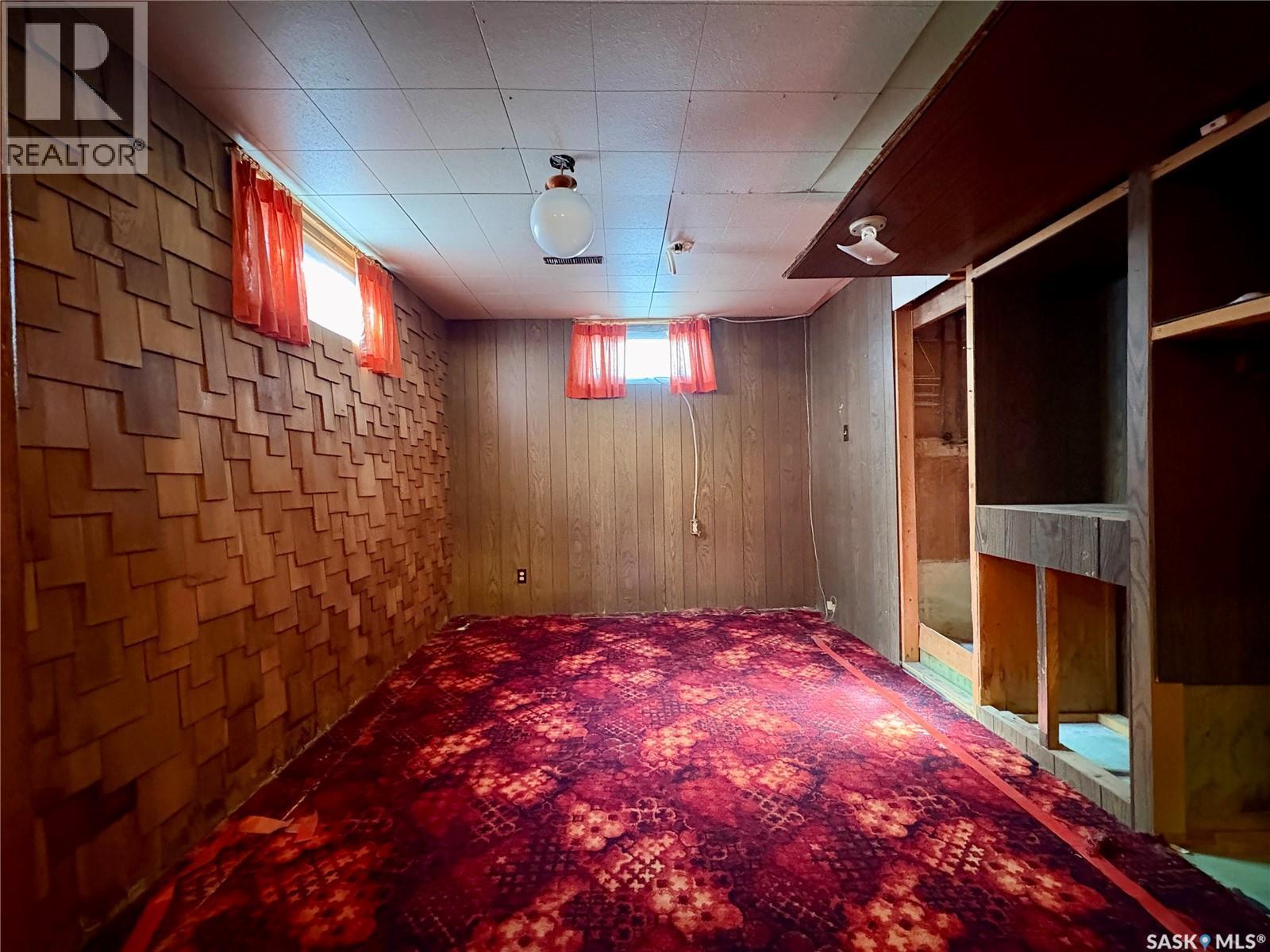 480 8Th Avenue Se, Swift Current, SK - Indoor Photo Showing Basement