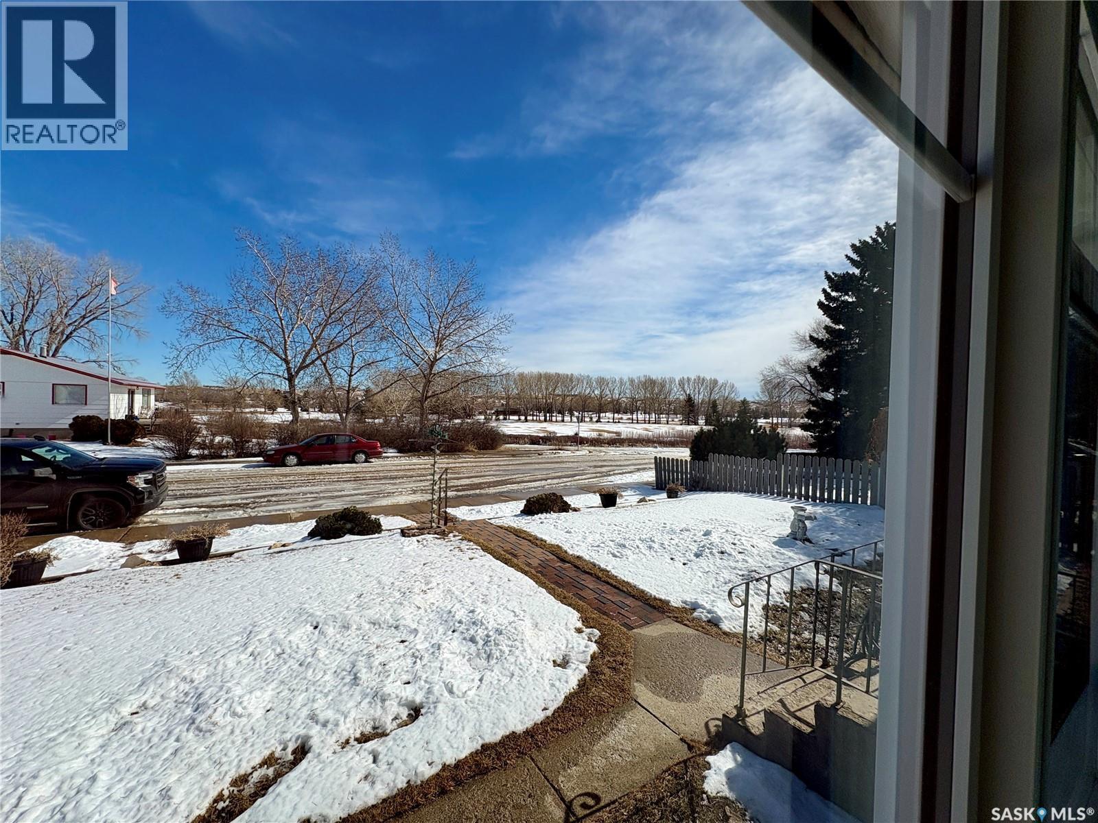 480 8Th Avenue Se, Swift Current, SK - Outdoor