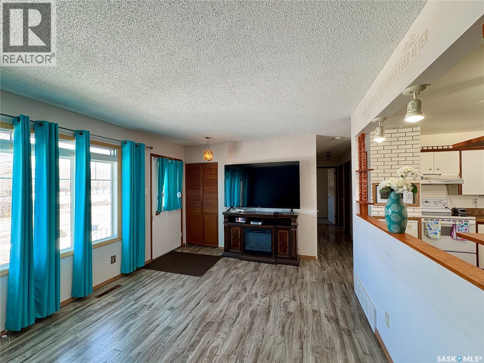 480 8Th Avenue Se, Swift Current, SK - Indoor