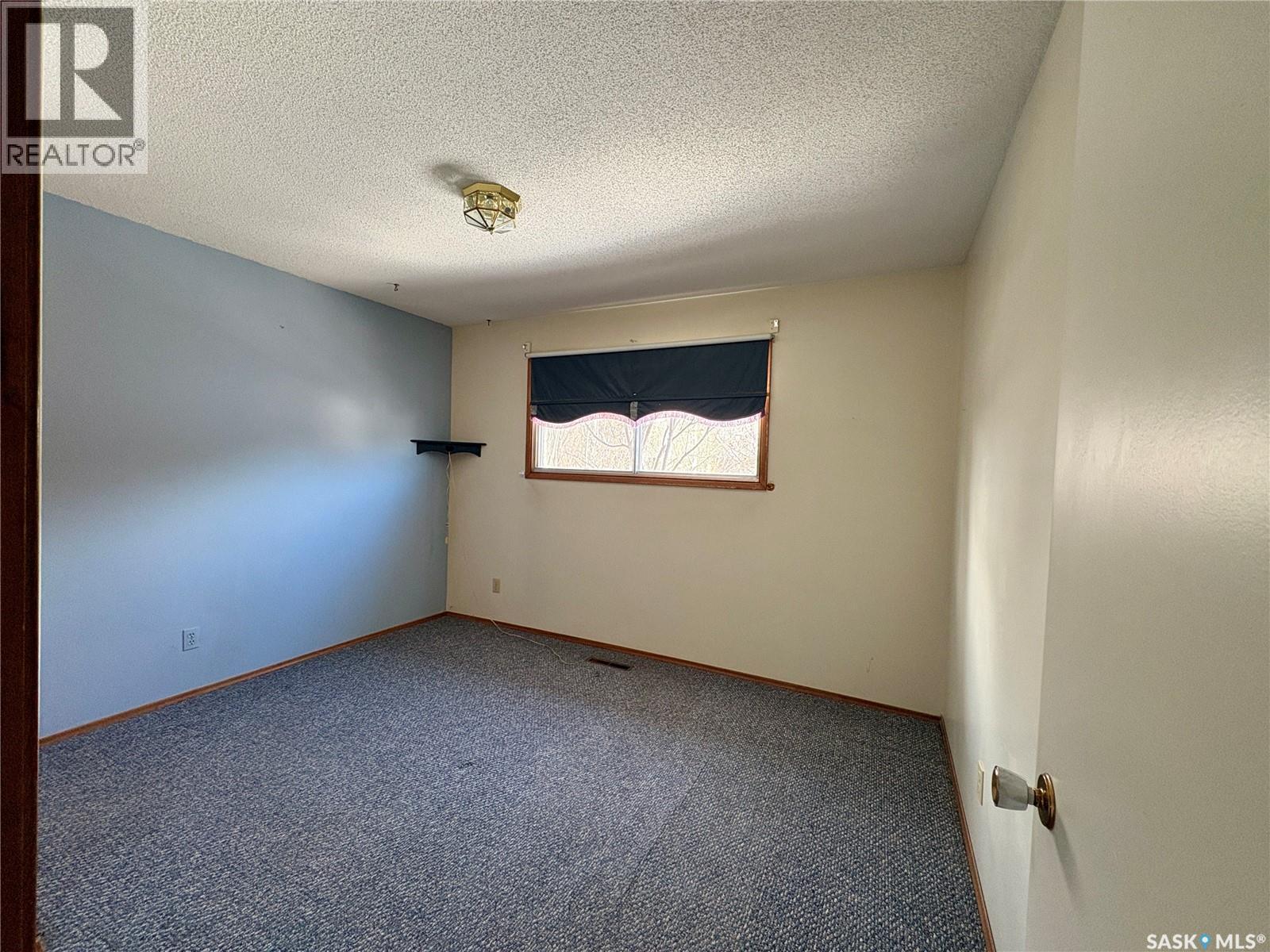 480 8Th Avenue Se, Swift Current, SK - Indoor Photo Showing Other Room