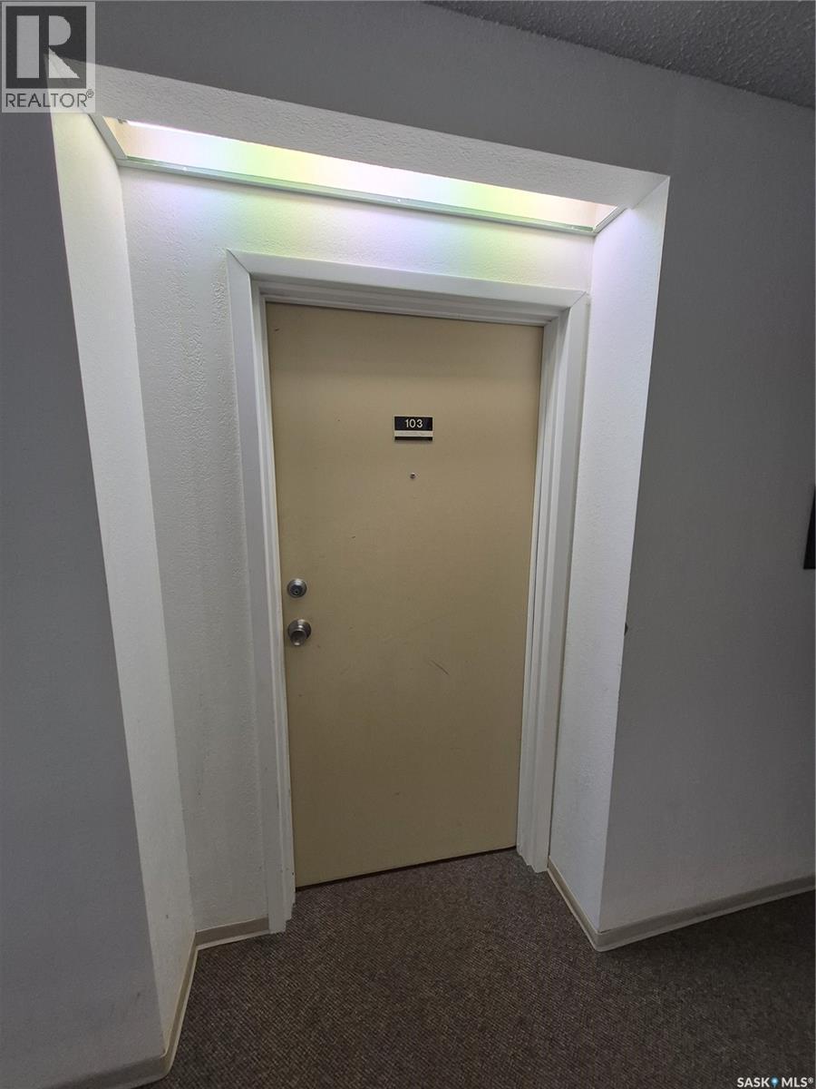 10 Pearl Avenue, Killaly, SK - Indoor Photo Showing Other Room