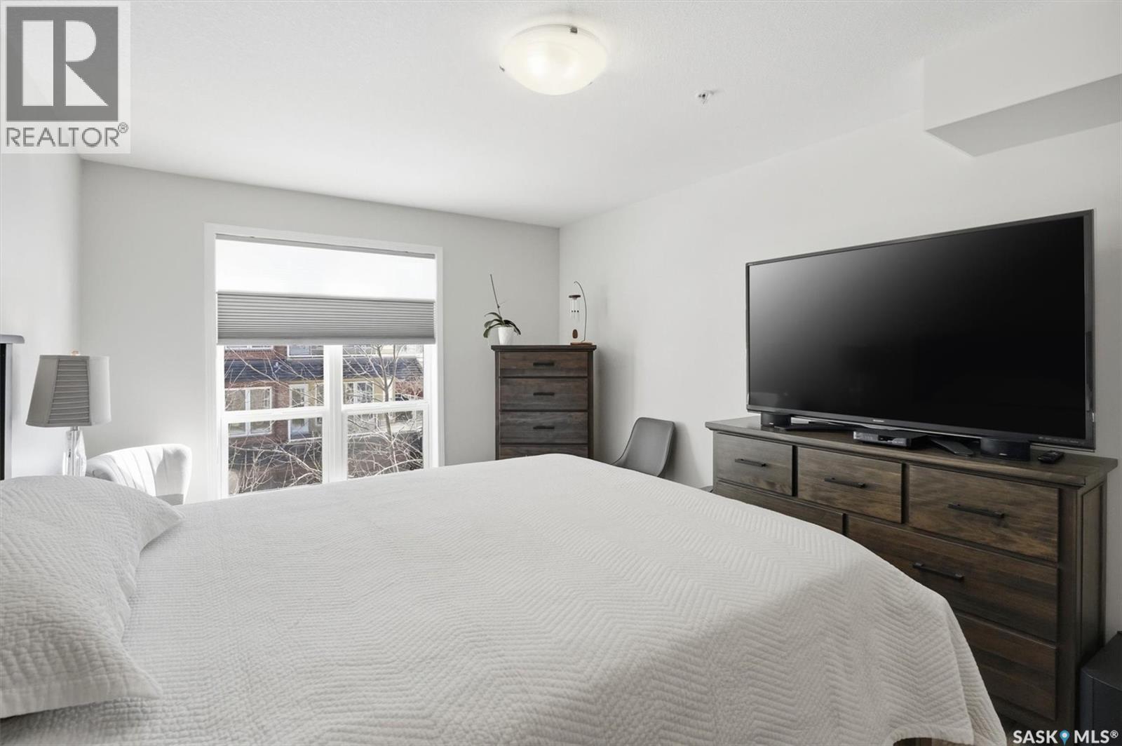 203 914 Heritage View, Saskatoon, SK - Indoor Photo Showing Bedroom