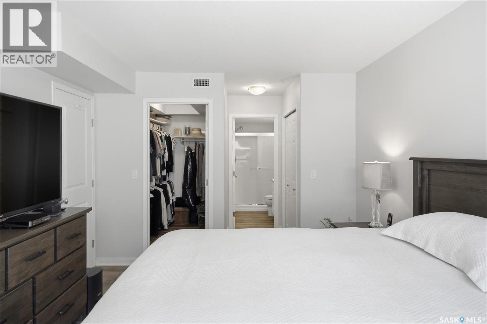 203 914 Heritage View, Saskatoon, SK - Indoor Photo Showing Bedroom