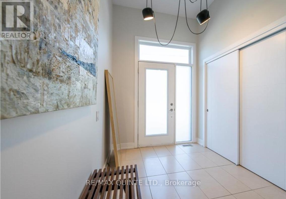 362 Roosevelt Avenue, Ottawa, ON - Indoor Photo Showing Other Room