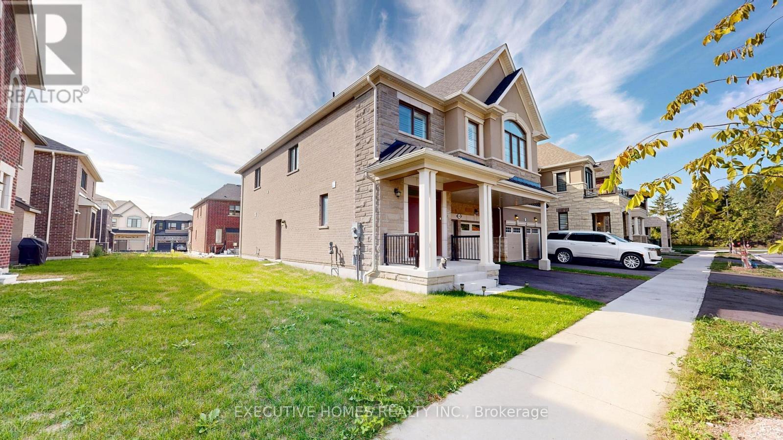 2885 Foxden Square, Pickering, ON - Outdoor With Facade