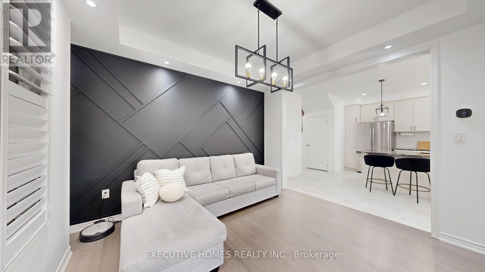 2885 Foxden Square, Pickering, ON - Indoor