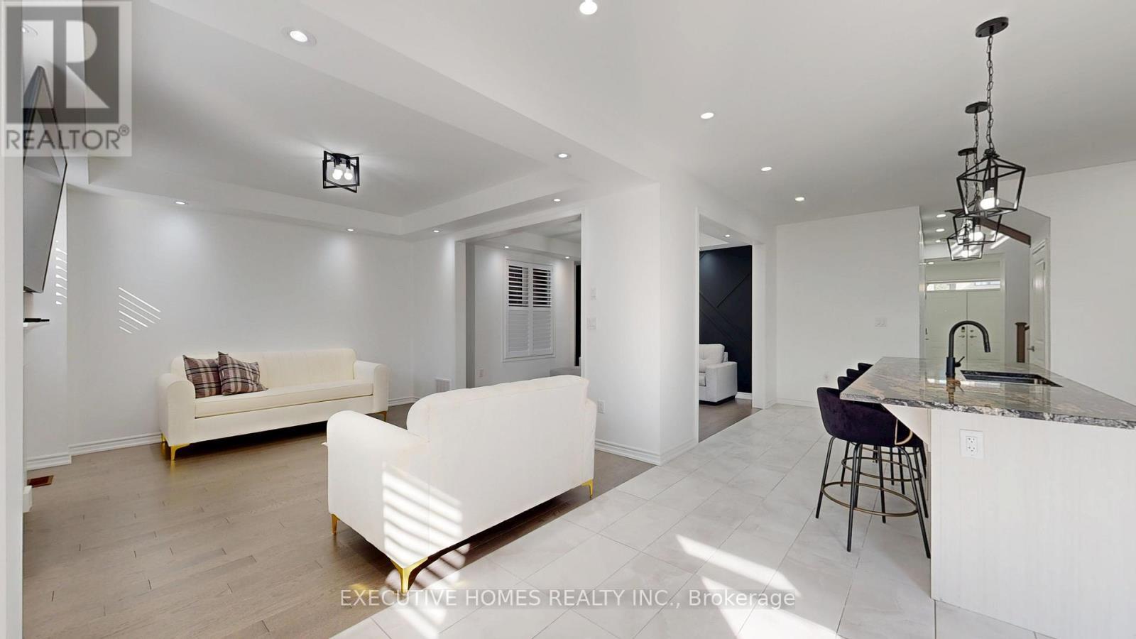 2885 Foxden Square, Pickering, ON - Indoor