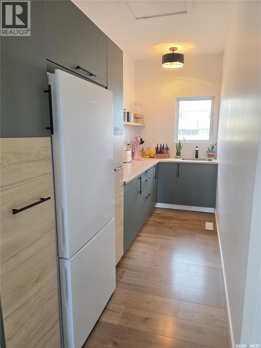 31 Willow Lane, Diefenbaker Lake, SK - Indoor Photo Showing Kitchen