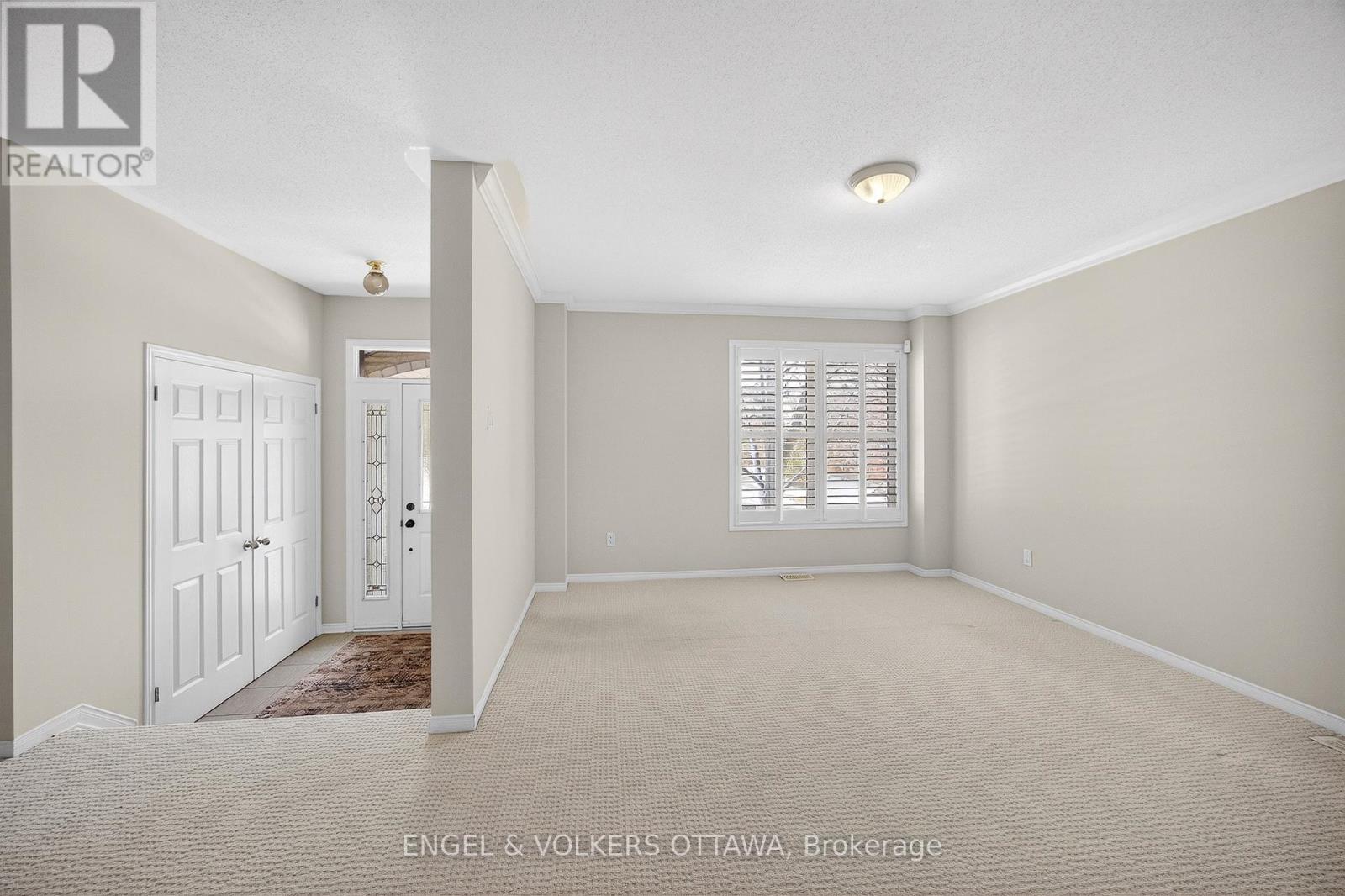 180 Lanark Avenue, Ottawa, ON - Indoor Photo Showing Other Room