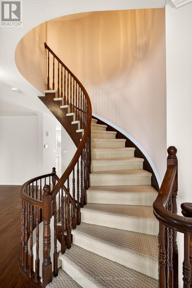 180 Lanark Avenue, Ottawa, ON - Indoor Photo Showing Other Room