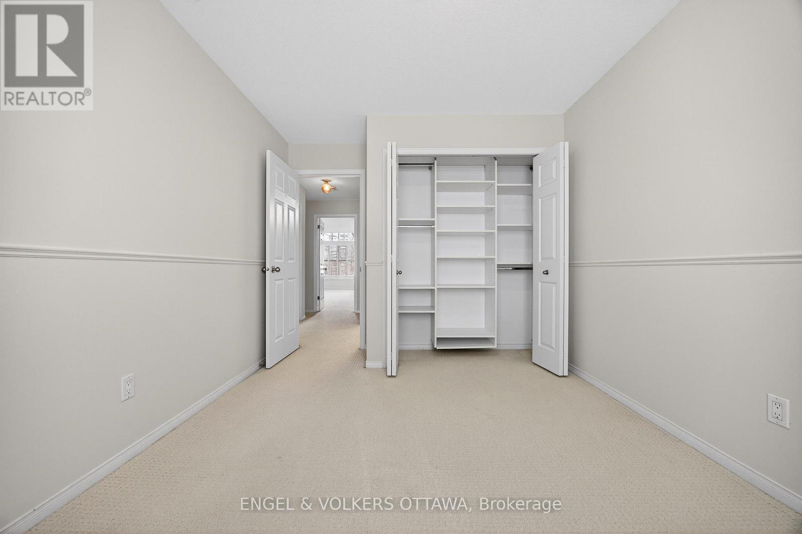 180 Lanark Avenue, Ottawa, ON - Indoor Photo Showing Other Room