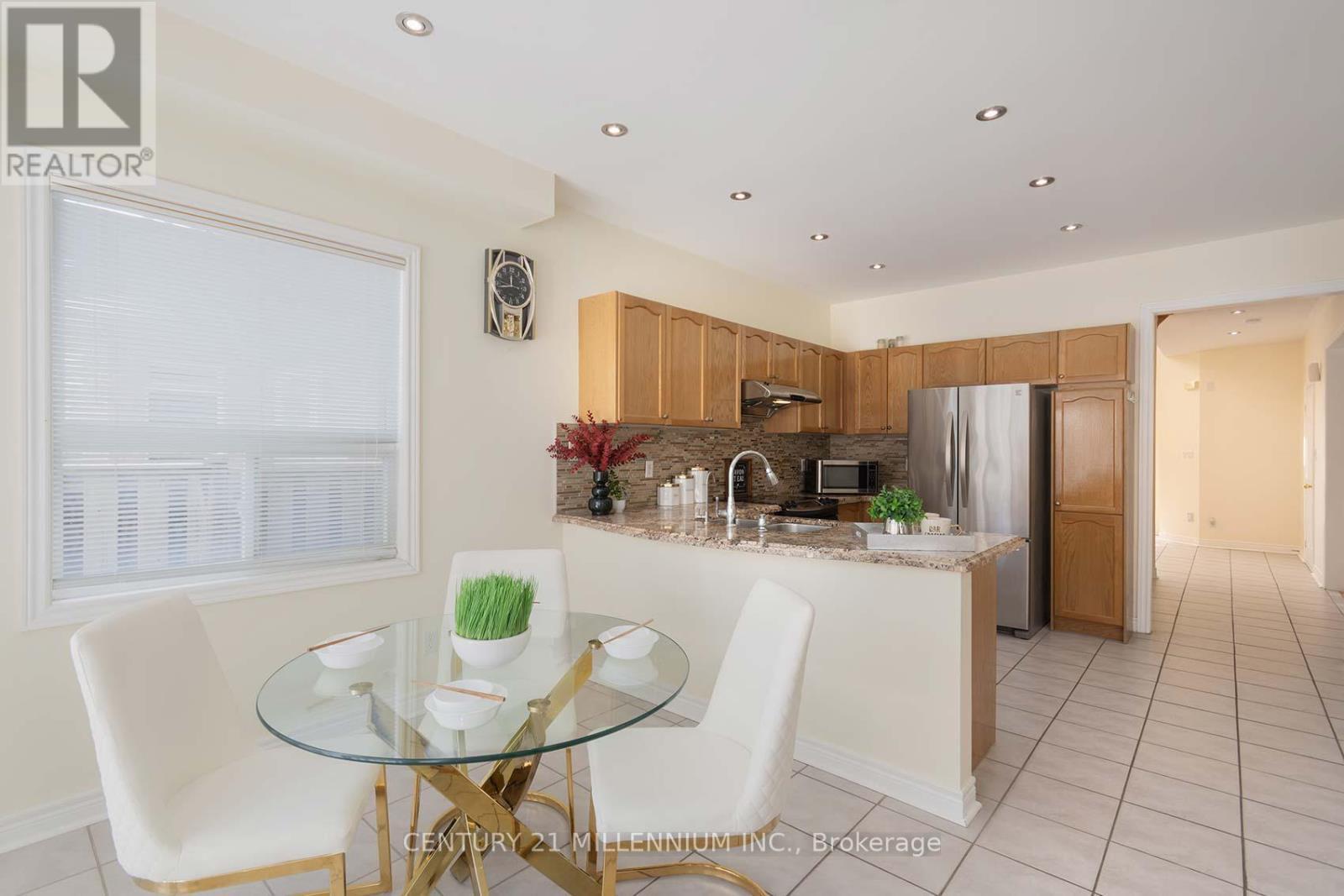 5869 Yachtsman Cross, Mississauga, ON - Indoor