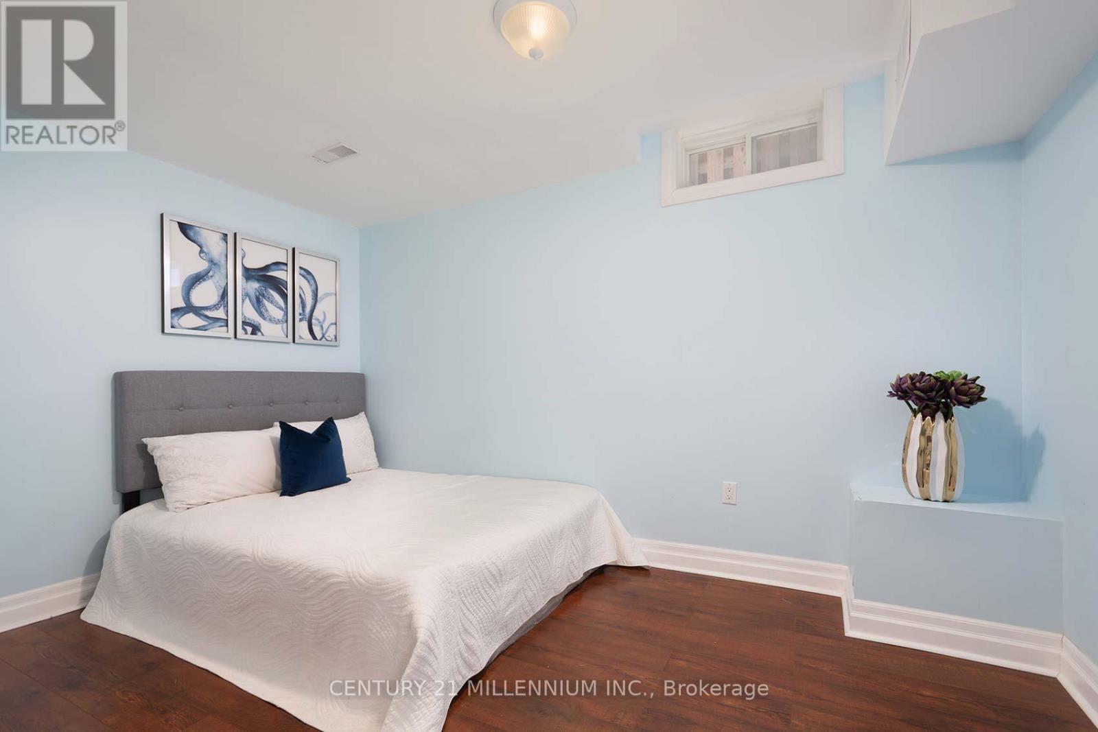 5869 Yachtsman Cross, Mississauga, ON - Indoor Photo Showing Bedroom