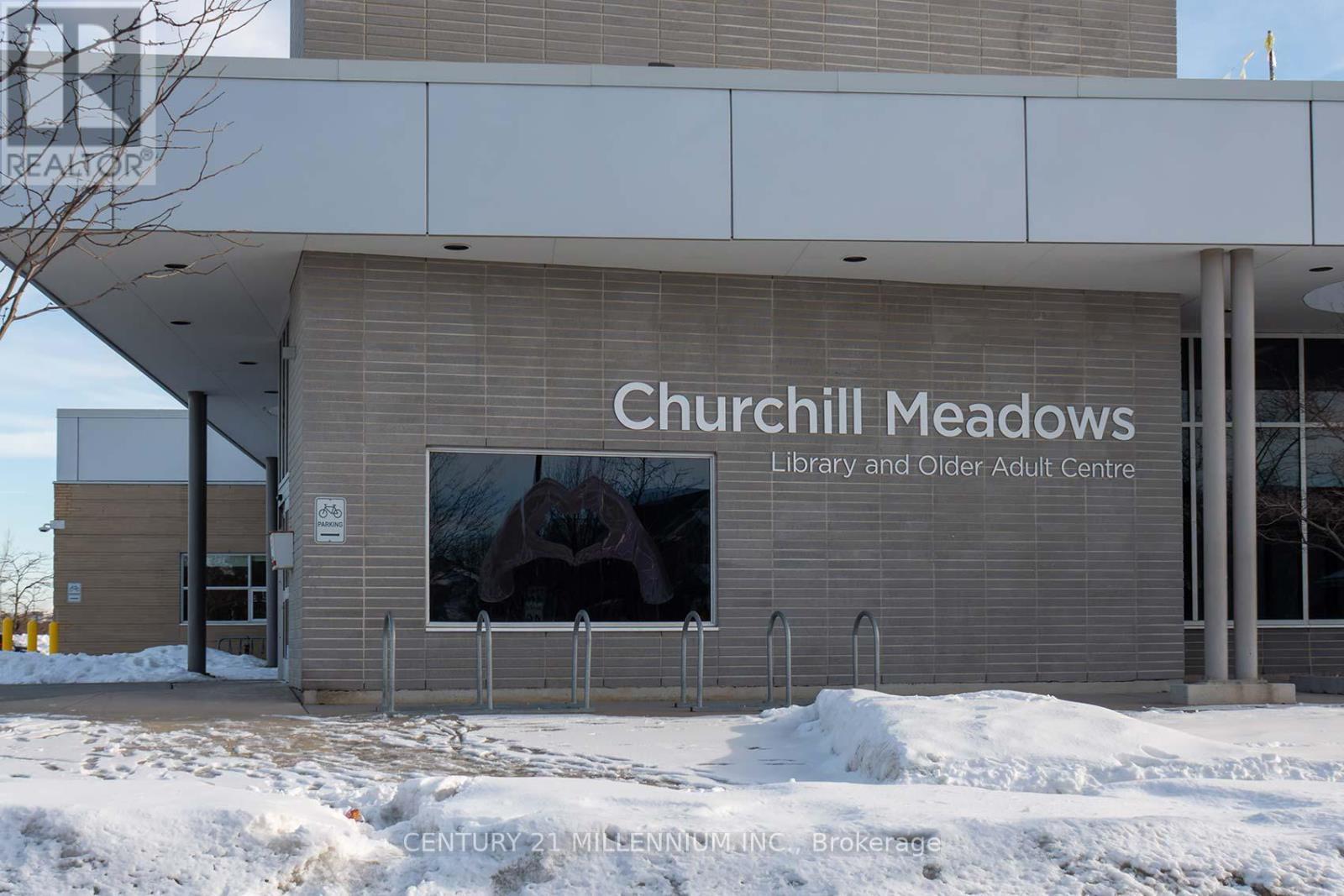 5869 Yachtsman Cross, Mississauga, ON - Outdoor With Exterior