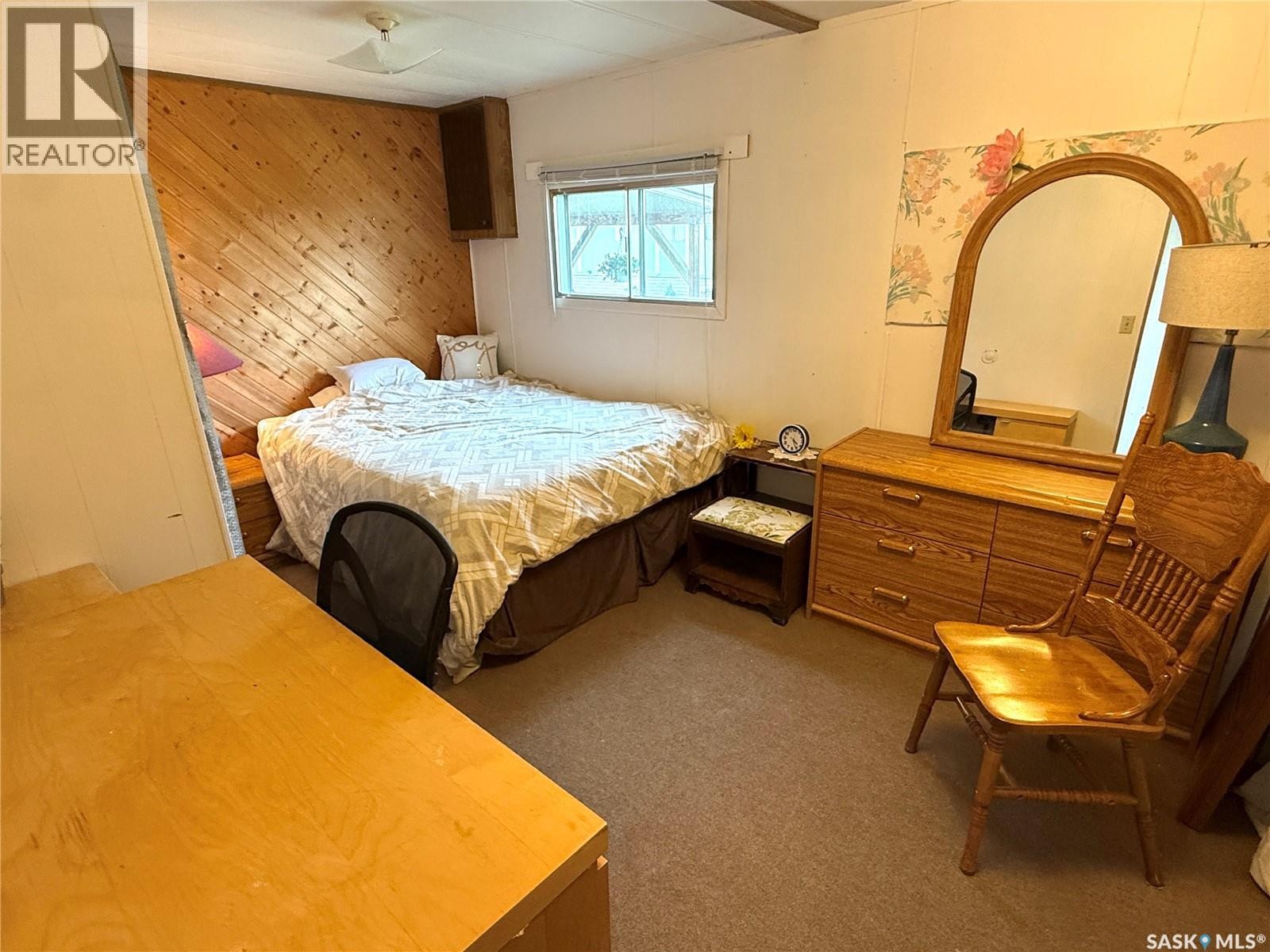 1&2 Lakeview Avenue, Jackfish Lake, SK