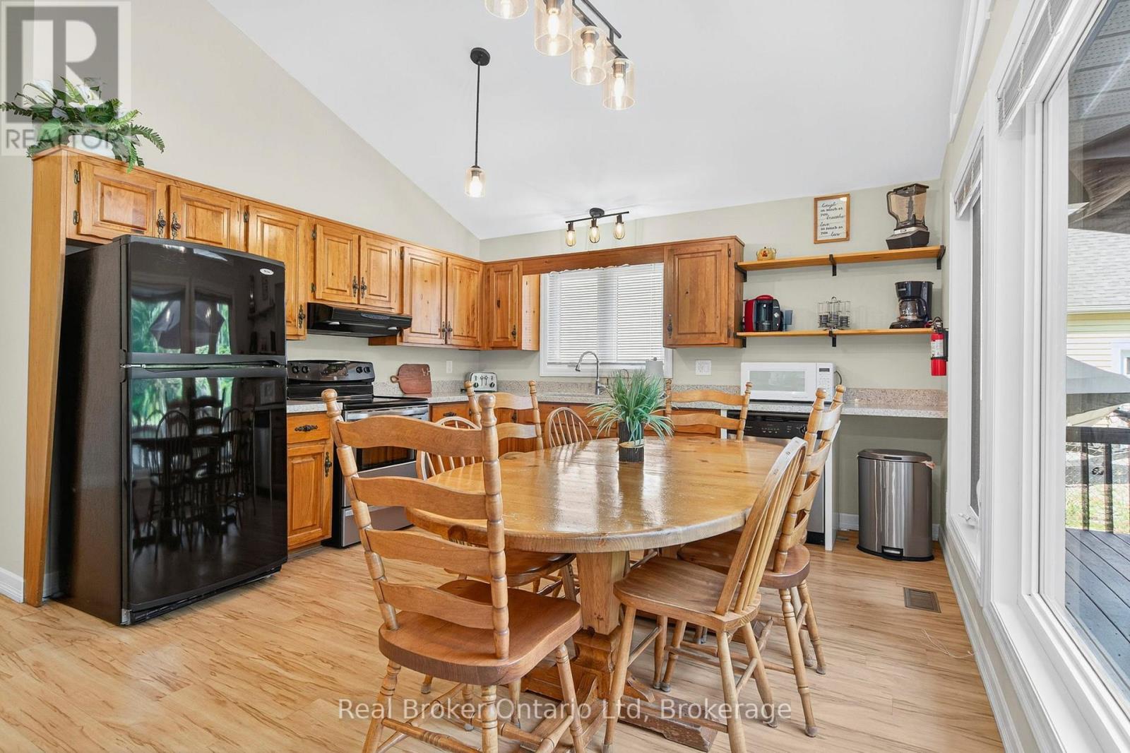 1948 Tiny Beaches Road S, Tiny, ON - Indoor Photo Showing Dining Room