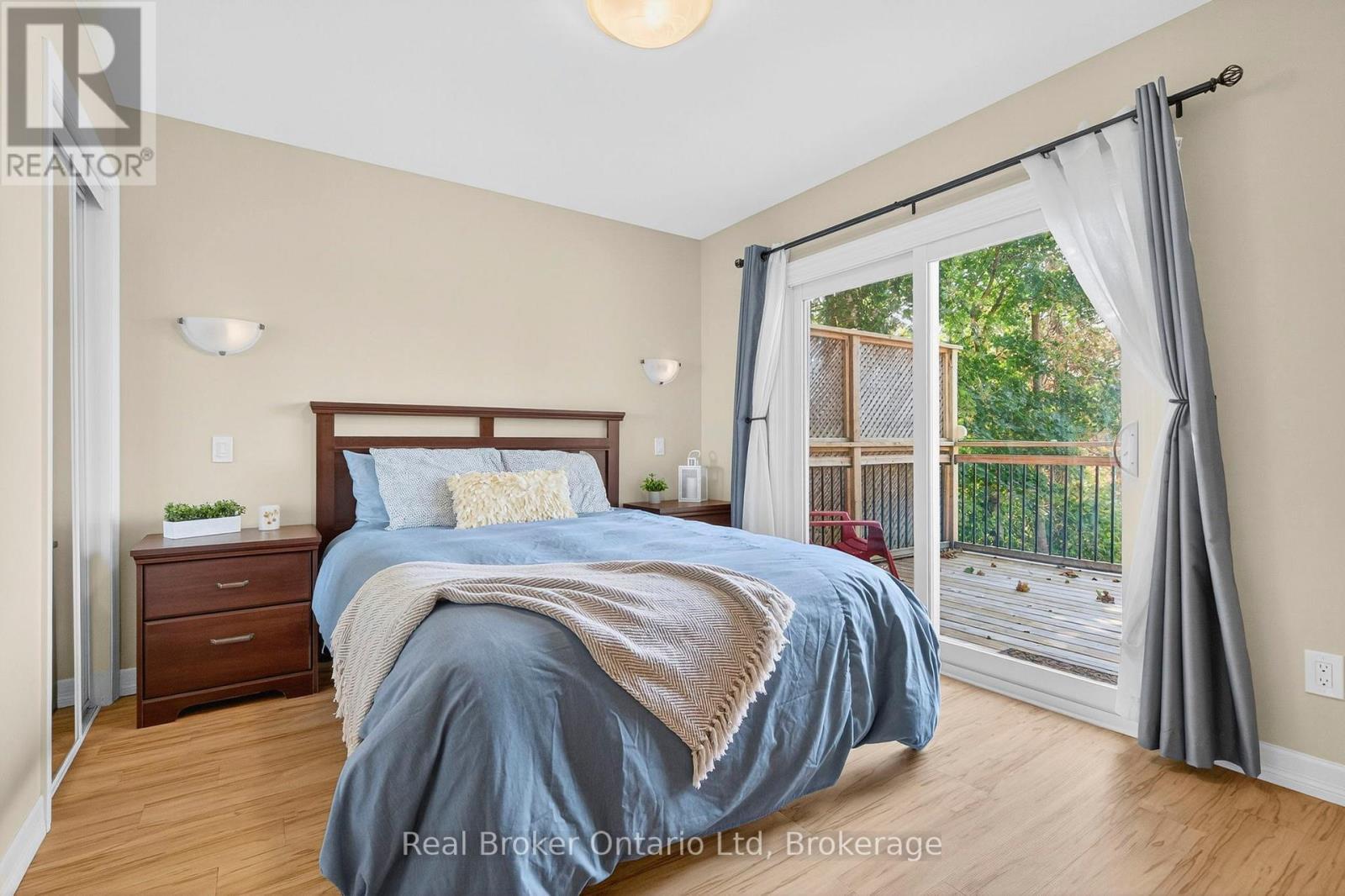 1948 Tiny Beaches Road S, Tiny, ON - Indoor Photo Showing Bedroom