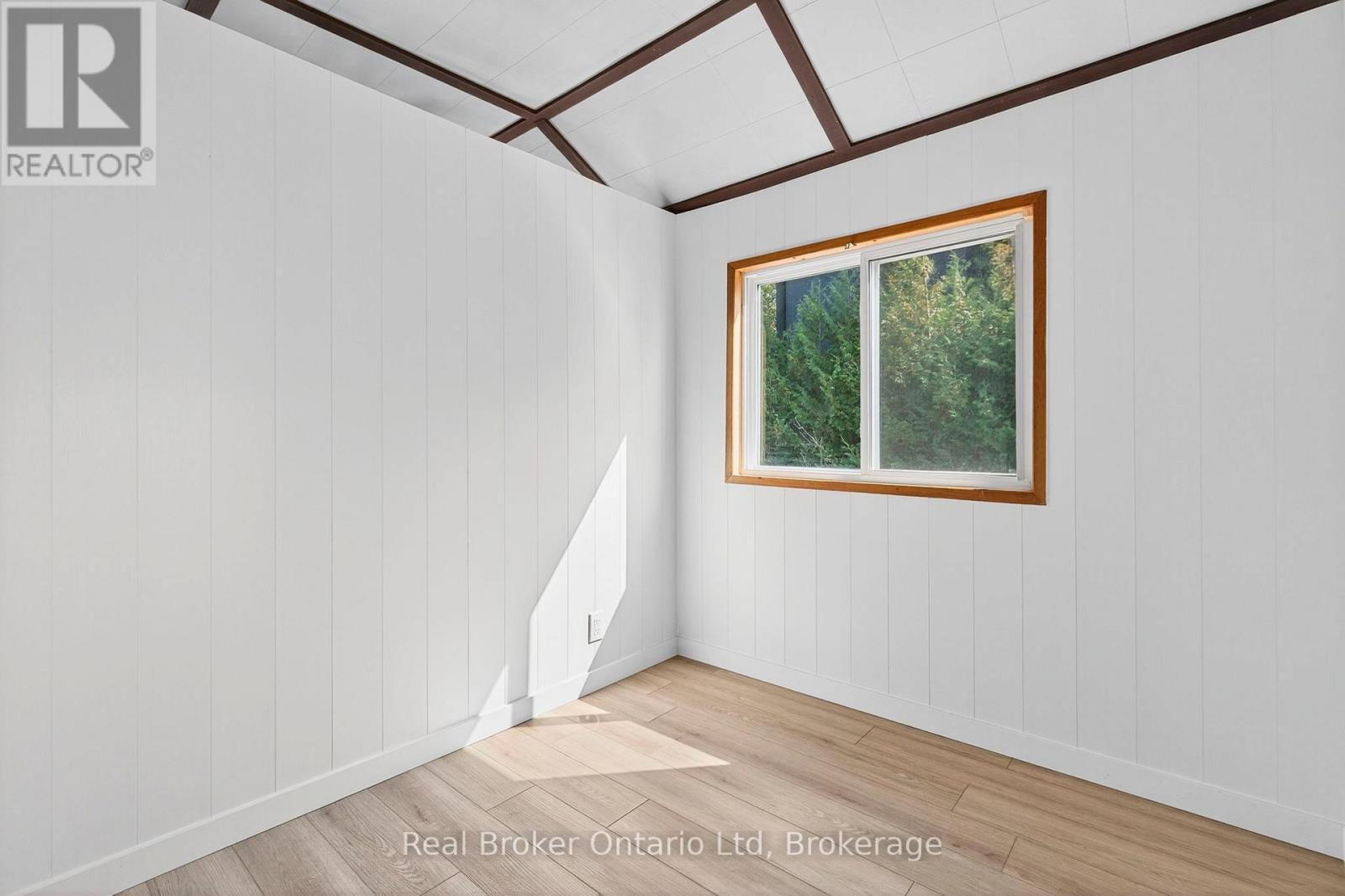 1948 Tiny Beaches Road S, Tiny, ON - Indoor Photo Showing Other Room