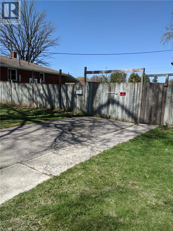 270 East 43Rd Street, Hamilton, ON