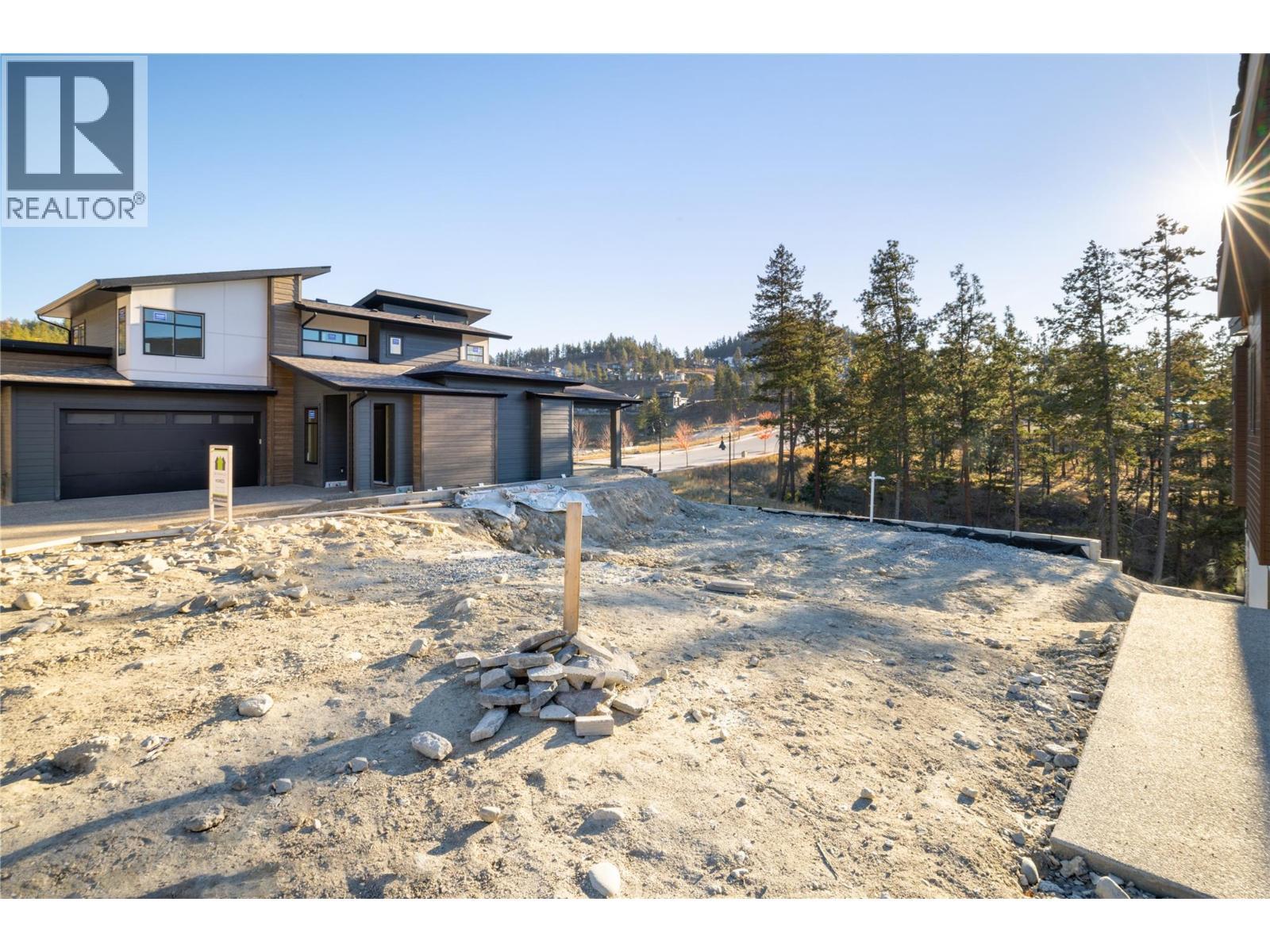 3417 Hilltown Close, Kelowna, BC
