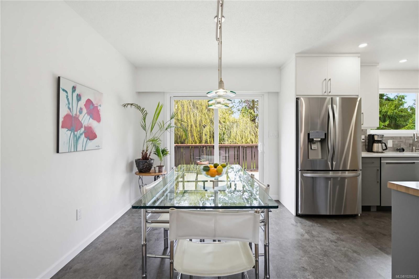 9552 Sharples Rd, Sidney, BC