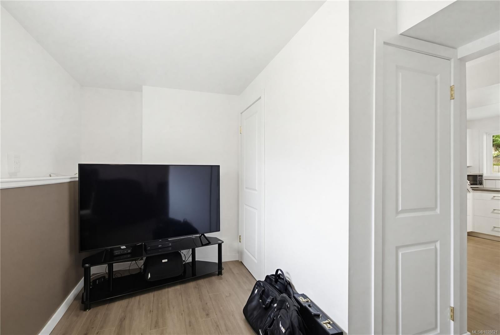 9552 Sharples Rd, Sidney, BC